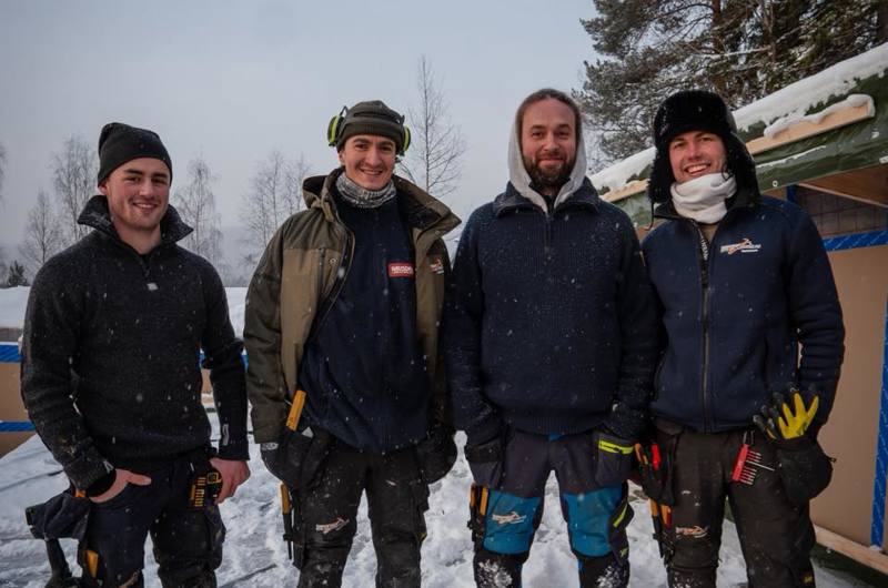 Våre tømrere, lærlinger og byggmestere